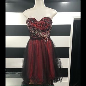 Cocktail Dress Red/Blk wi/Beautiful Sequins